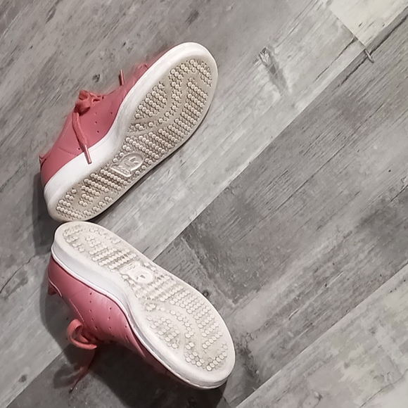 Adidas shoes - Picture 4 of 9